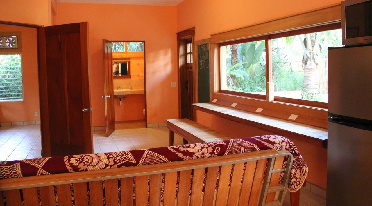 A Piece Of Ground Hostel Пунта Горда Екстериор снимка